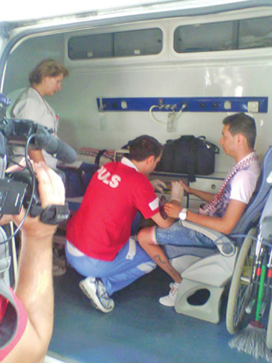Unul dintre rapidistii aflati in greva foamei a fost luat de ambulanta: A urinat sange, apoi a cazut lat