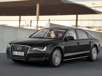 Audi A 8 - Ziarul National