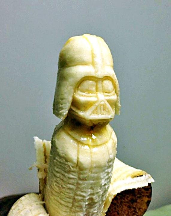 Banana-sculptures3-550x695 - Ziarul National