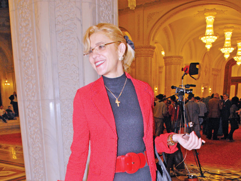 Articol critic la adresa Corinei Cretu. Reactia comisarului european: atac fara precedent si fara nici o baza reala