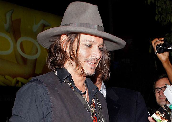 Johnny Depp Greets Fans Outside The Aerosmith Afterparty - Ziarul National