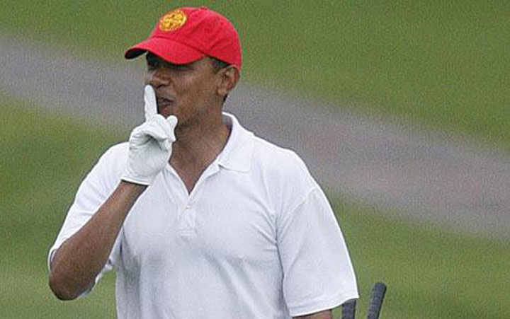 Barack Obama face 52 de ani. Alerta terorista!