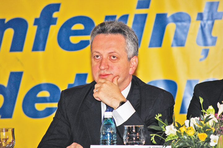 Relu_Fenechiu243 - Ziarul National
