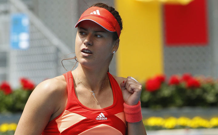Sorana i-a bagat in boala pe canadieni
