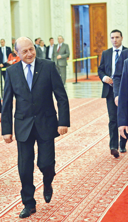 Traian Basescu - Discurs Parlament - Narcis Pop (15) - Ziarul National