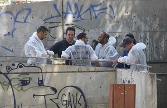 CUTREMURATOR: Corpul unei romance decapitate si transate in Israel, gasit intr-o valiza!