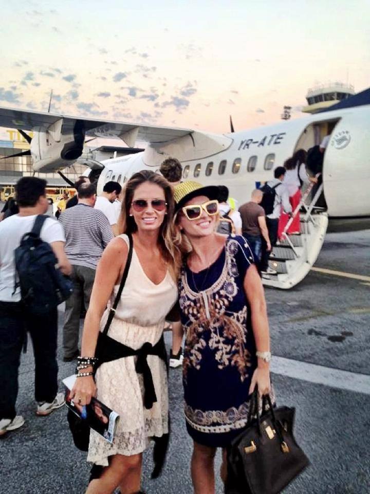 Andreea Banica si Delia, zambarete de la primele ore ale zilei! Unde s-au intalnit!