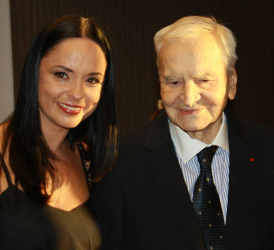 Andreea Marin, cu lacrimi in ochi! Cine este barbatul care a facut-o sa planga!