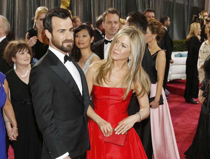 Jennifer Aniston se marita in weekend