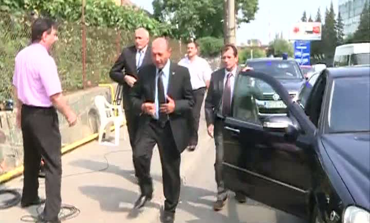 basescu_cioaba_1_90431400 - Ziarul National