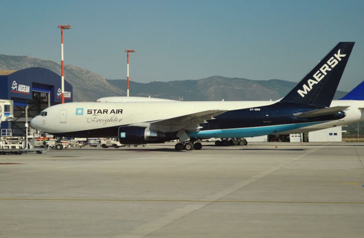 Grecia a primit pe sest bani cu avionul de la UE