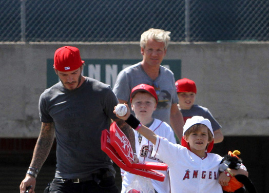 David Beckhan si Gordon Ramsay isi deschid restaurant! Fotbalistul va fi ajutor de bucatar!
