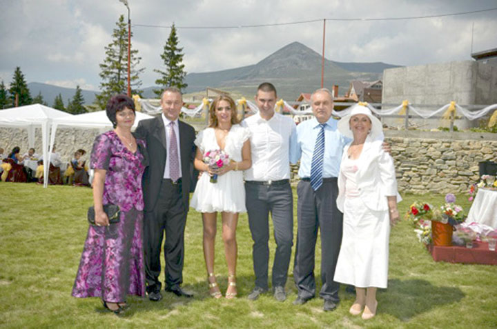 eftenoiu-focsan-familie-FOTO-gorj-domino-com - Ziarul National