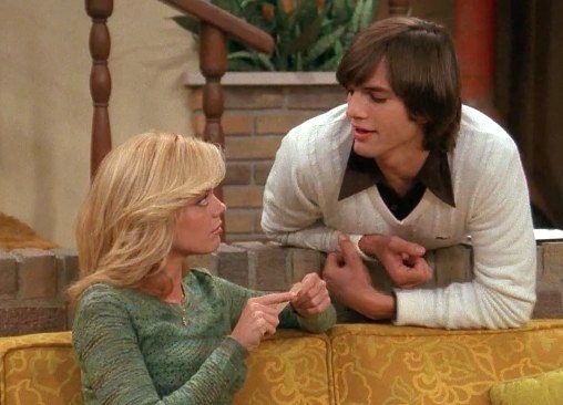 Lisa Robin Kelly, partenera lui Ashton Kutcher din „That ’70s Show”, a murit la doar 43 de ani