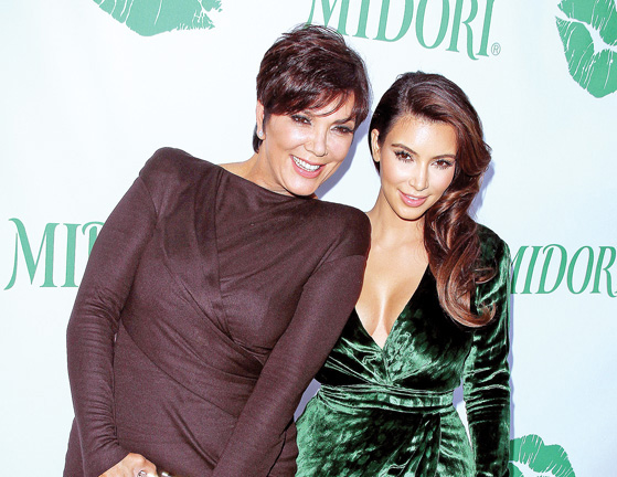 Mama lui Kim Kardashian s-a luat in clont cu Obama