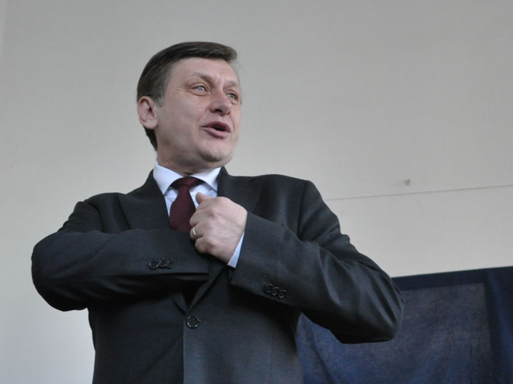 Crin Antonescu - Ziarul National