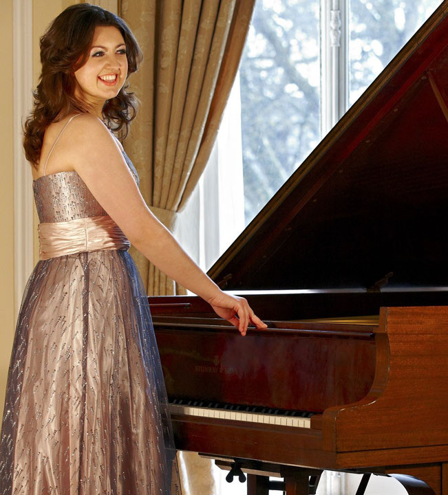 alexandra dariescu - Ziarul National