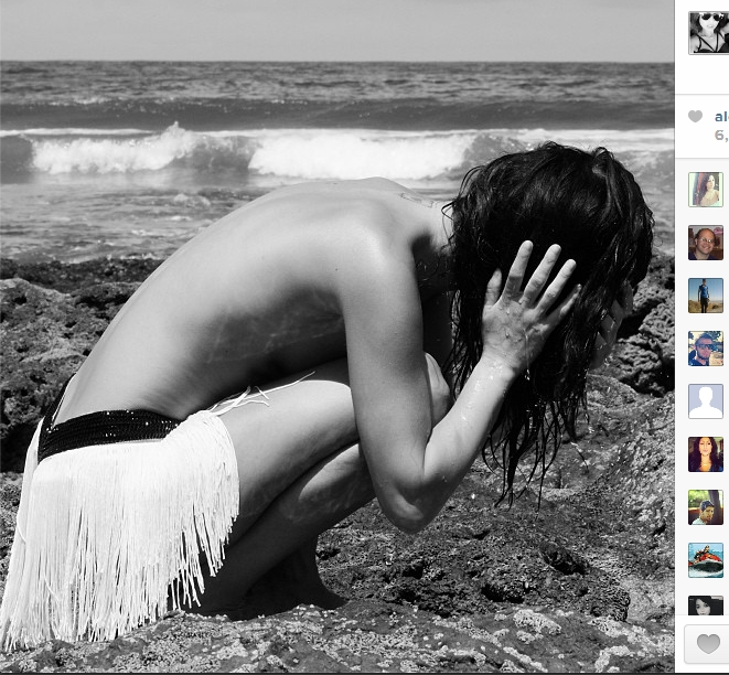 Le-a dat palpitatii admiratorilor: Inna, fotografie super HOT, la plaja!