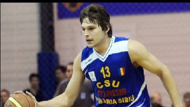 Doliu in lumea sportului. A murit baschetbalistul de la CSU Sibiu gasit cazut in strada!