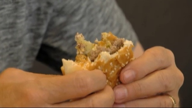Faceti cunostinta cu barbatul care a mancat zilnic, timp de 30 de ani, la McDonald’s!
