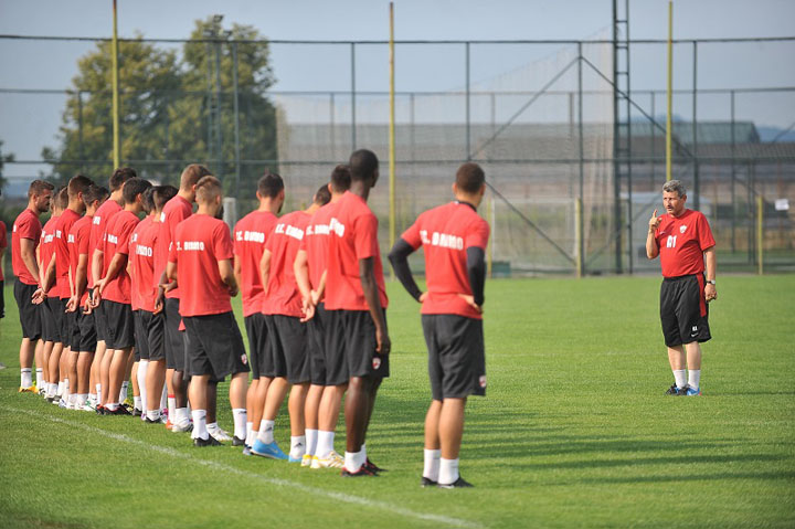 multescu la dinamo - Ziarul National
