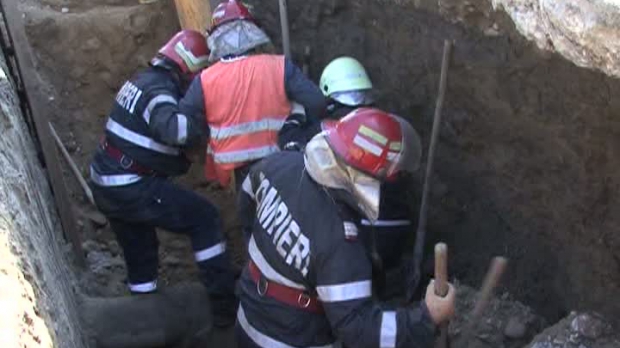 Drama: Doi muncitori, captivi sub un mal de pamant la Tandarei!