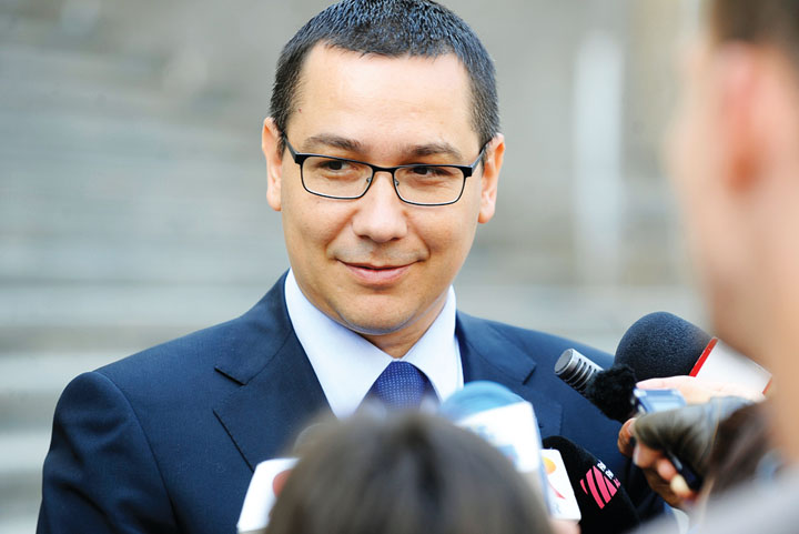 Premierul, chemat la ordine de seful Senatului