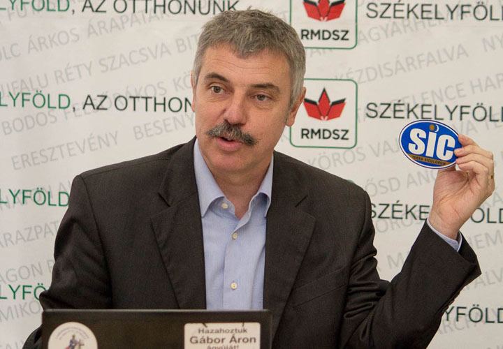 Maghiarii vor sa scoata regionalizarea la votul popular