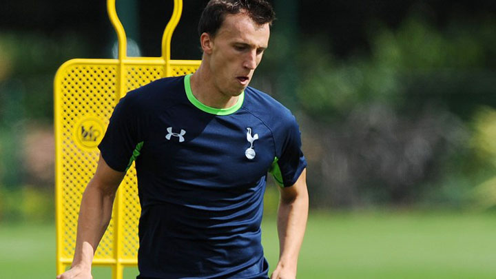 Barcelona il face titular pe Chiriches