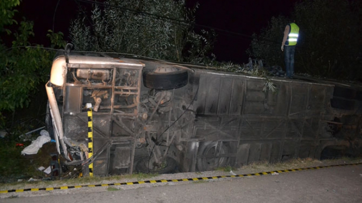 ACCIDENT de autocar in Vrancea: Doi morti si cinci raniti GRAV!