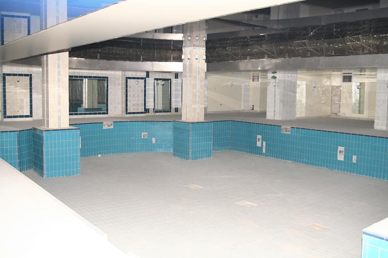 Uite aici vor sa-si faca senatorii centru SPA cu piscina si fitness!