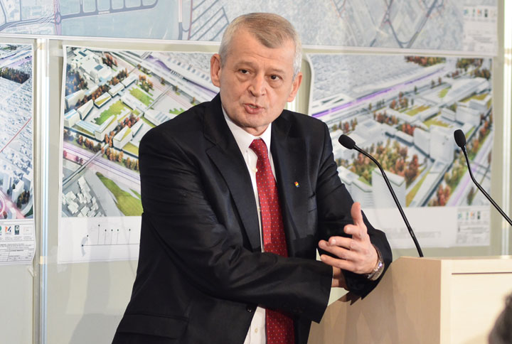 Oprescu, intrebat in legatura cu faptele de care este acuzat consilierul sau: Punct si am terminat!