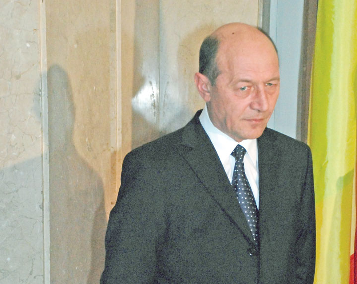 Traian Basescu, din nou la Judecatoria Sectorului 5, pentru „demisia in 5 minute”