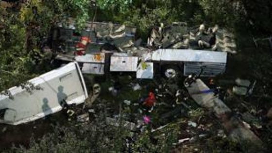 Inca un autocar a cazut in prapastie, de aceasta data in Mexic