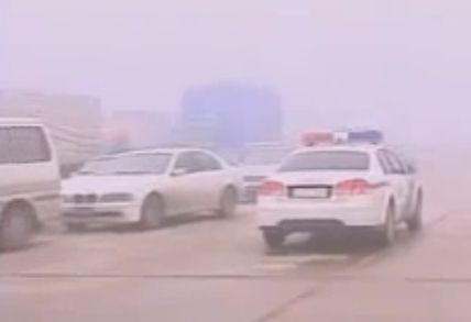 Situatie… nemaivazuta: Scoli inschise si trafic paralizat in China, din cauza smog-ului (VIDEO)