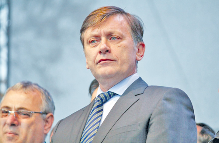 crin antonescu - Ziarul National