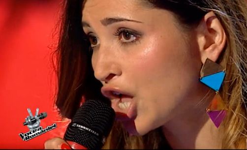 Juratul a ales-o in echipa lui, la „Vocea Romaniei”. Mama ei e decisa: „Il facem pe Smiley un ginere”!