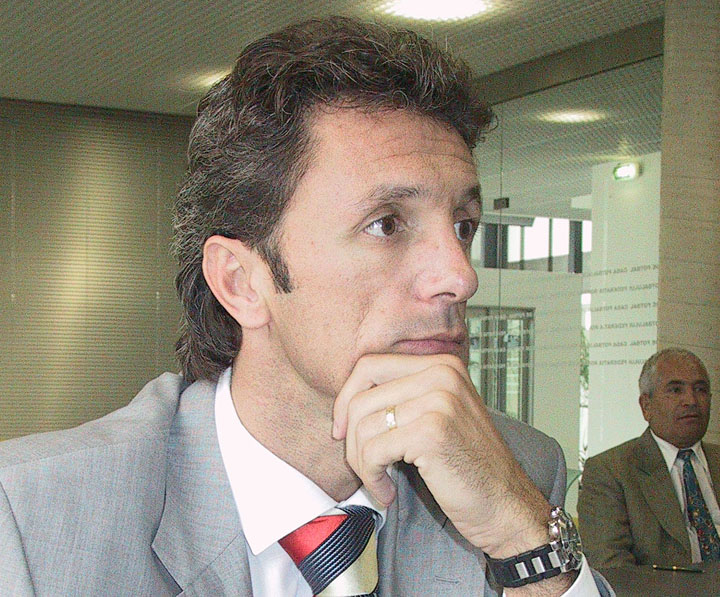 Gica Popescu da in judecata statul roman. Vrea despagubiri insemnate!