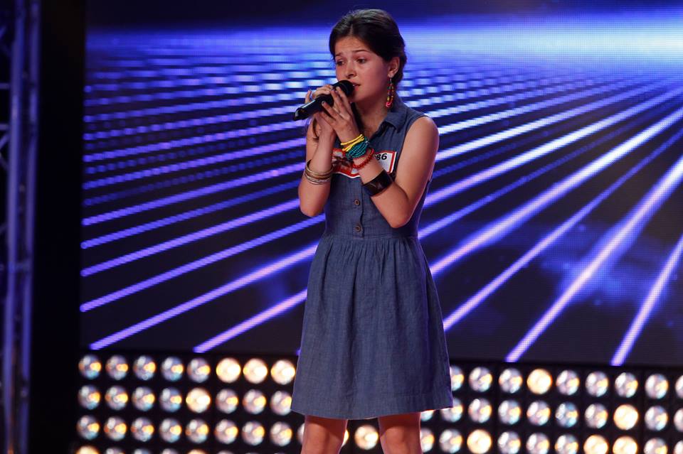 X Factor 2013. A facut publicul sa planga cand a inceput sa cante!