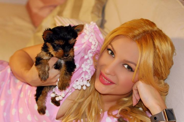 Maxi e vedeta familiei: Lora e topita dupa el!