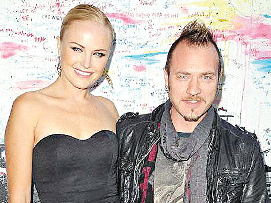 Malin Akerman i-a dat voie sotului sa faca sex cu alta femeie