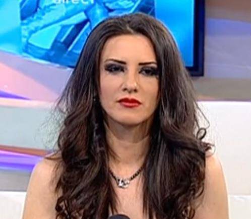 Mara Banica: “A sarit pe mine sa ma sarute! Am fugit invartindu-ma”