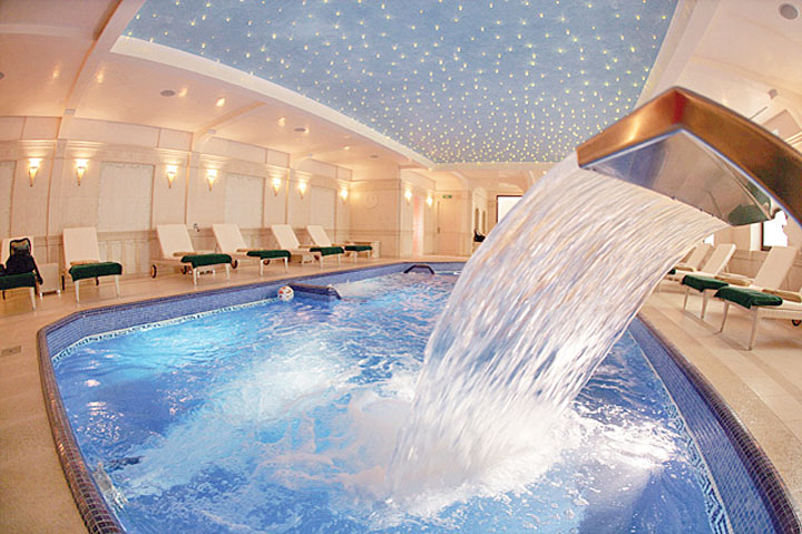 piscina - Ziarul National