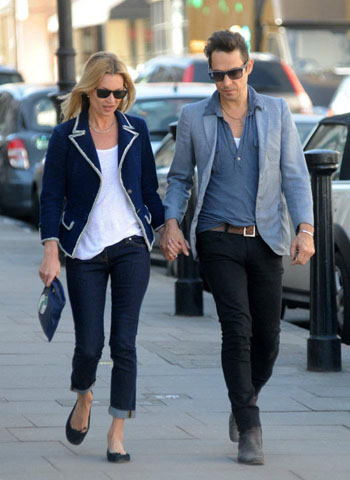 pretty kate moss - Ziarul National