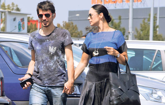 Andreea Marin, ATACATA de un coleg de breasla: “Se face de rusine! A iesit langa pampalaul ala de 26 de ani!”