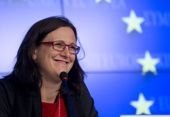 Comisia Europeana propune liberalizarea vizelor pentru Republica Moldova