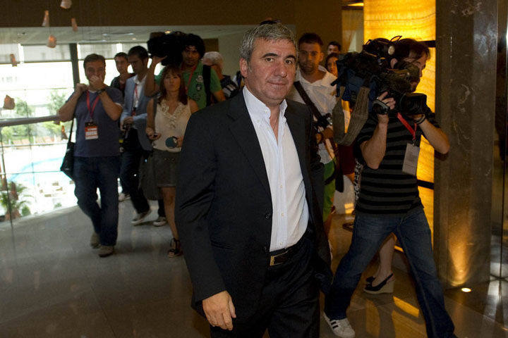 Gica-Hagi-visita-el-hotel-del-_54336205073_54115221152_960_640 - Ziarul National