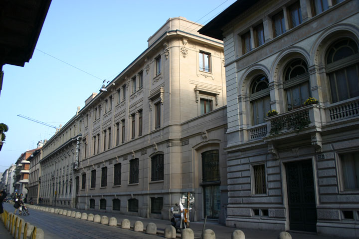 Sede_del_Corriere_della_Sera - Ziarul National