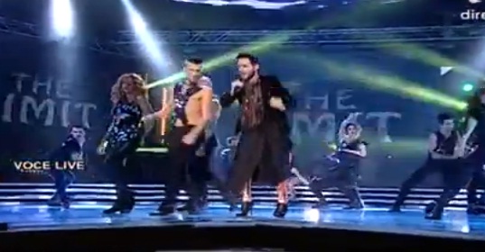 Cheloo a pus la zid un concurent “X Factor”: “Dispretuiesc tot ce reprezinti!”