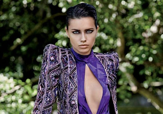 Adriana Lima si-a luat iaht de un milion de dolari